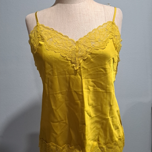 Express Satin blouse size small - Picture 2 of 7